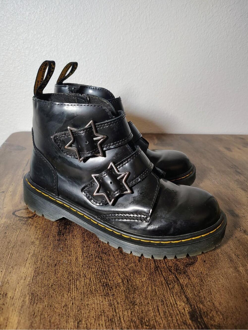Dr. Martens Junior Devon Bex Leather Ankle Boots Black Stars Sz uS 5 Punk Rock
